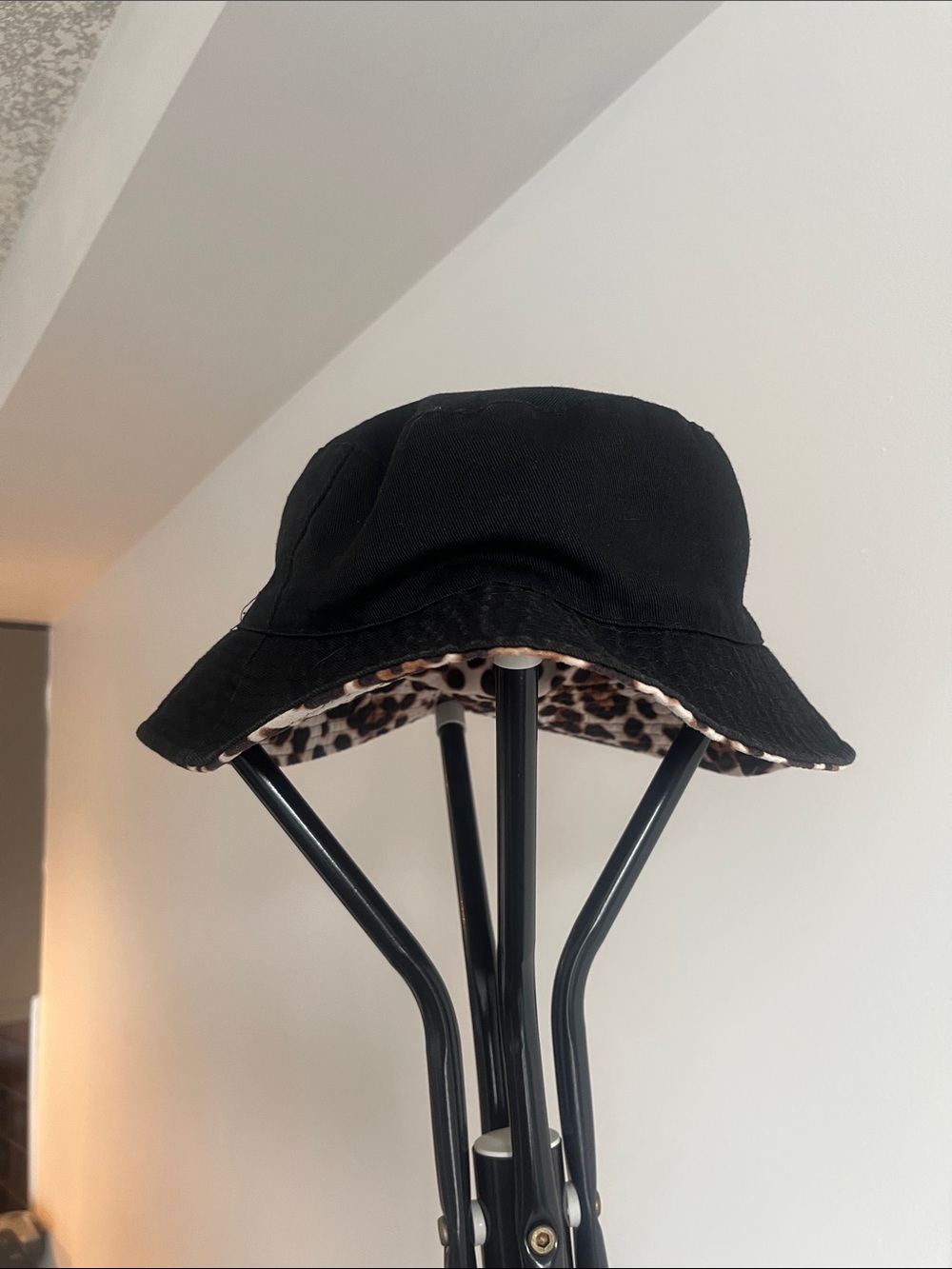 Reversible Black Bucket Hat with Leopard Print Lining